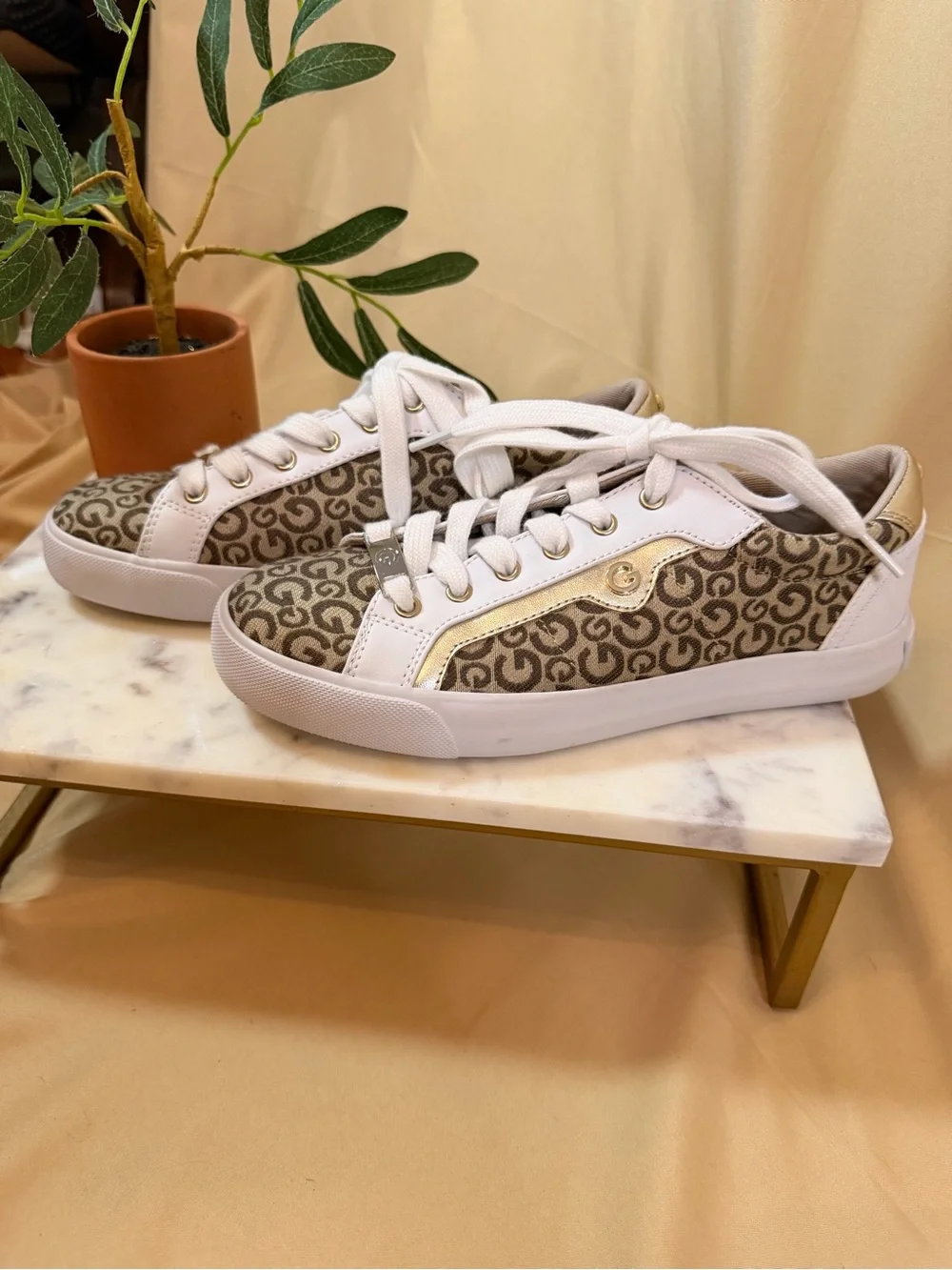 GuessCasual Monogram Lace-Up Sneakers - White & Brown